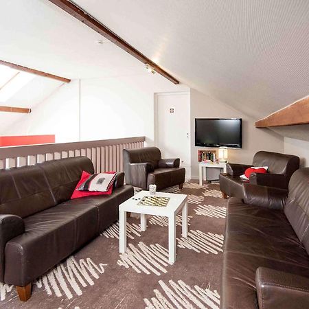 Ibis Avallon Маньи Экстерьер фото